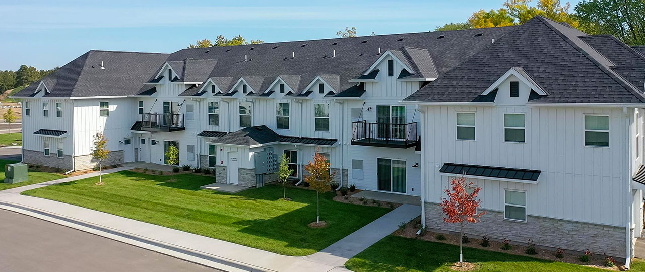 Jack Pine Place Apartments for Rent in Hugo, Minnesota